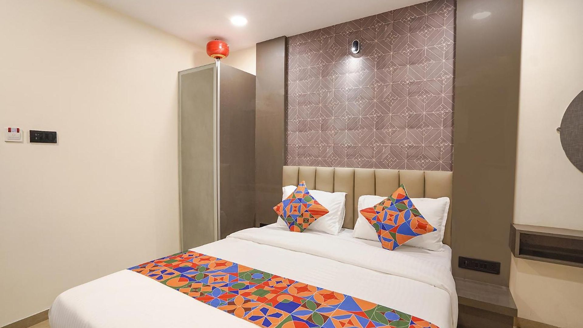 Hotel Fabhotel Well Back Mumbai