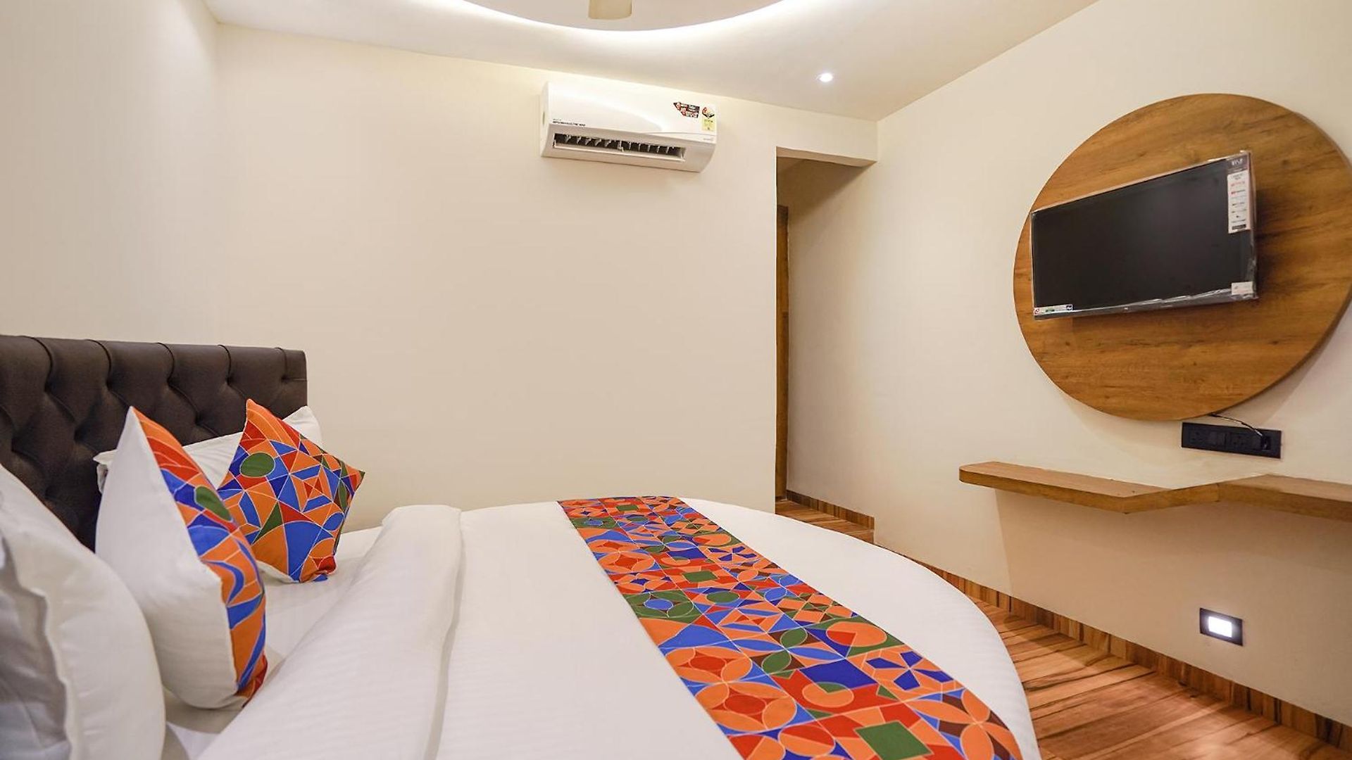 Hotel Fabhotel Well Back 3*