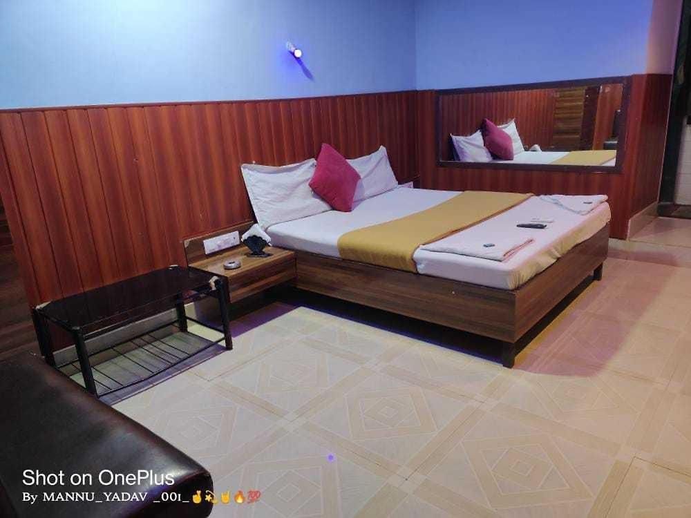 O Sea Land & Restuarant Hotel Mumbai