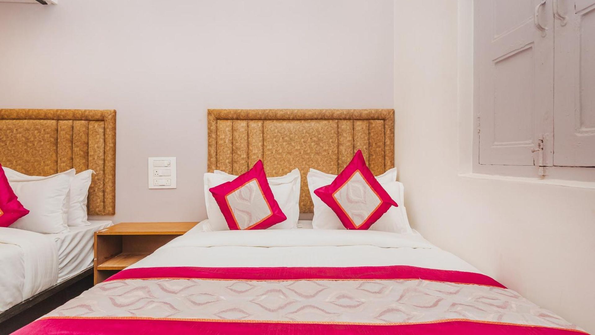Hostel New Afra