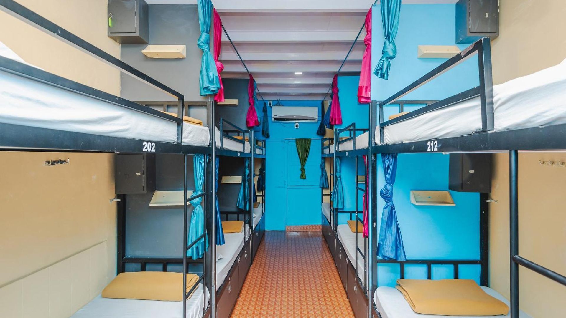 New Afra Hostel Mumbai