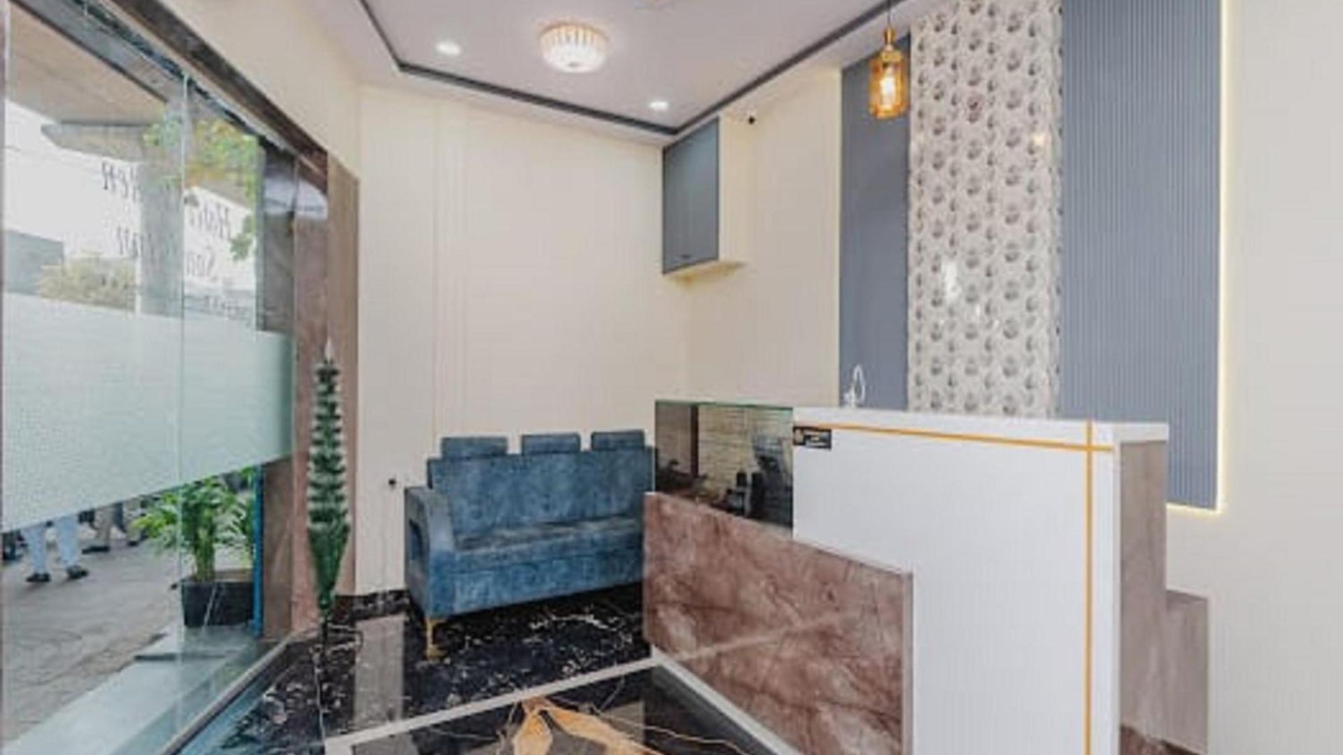 Golden Sands Near T2 International Airport Apartment *