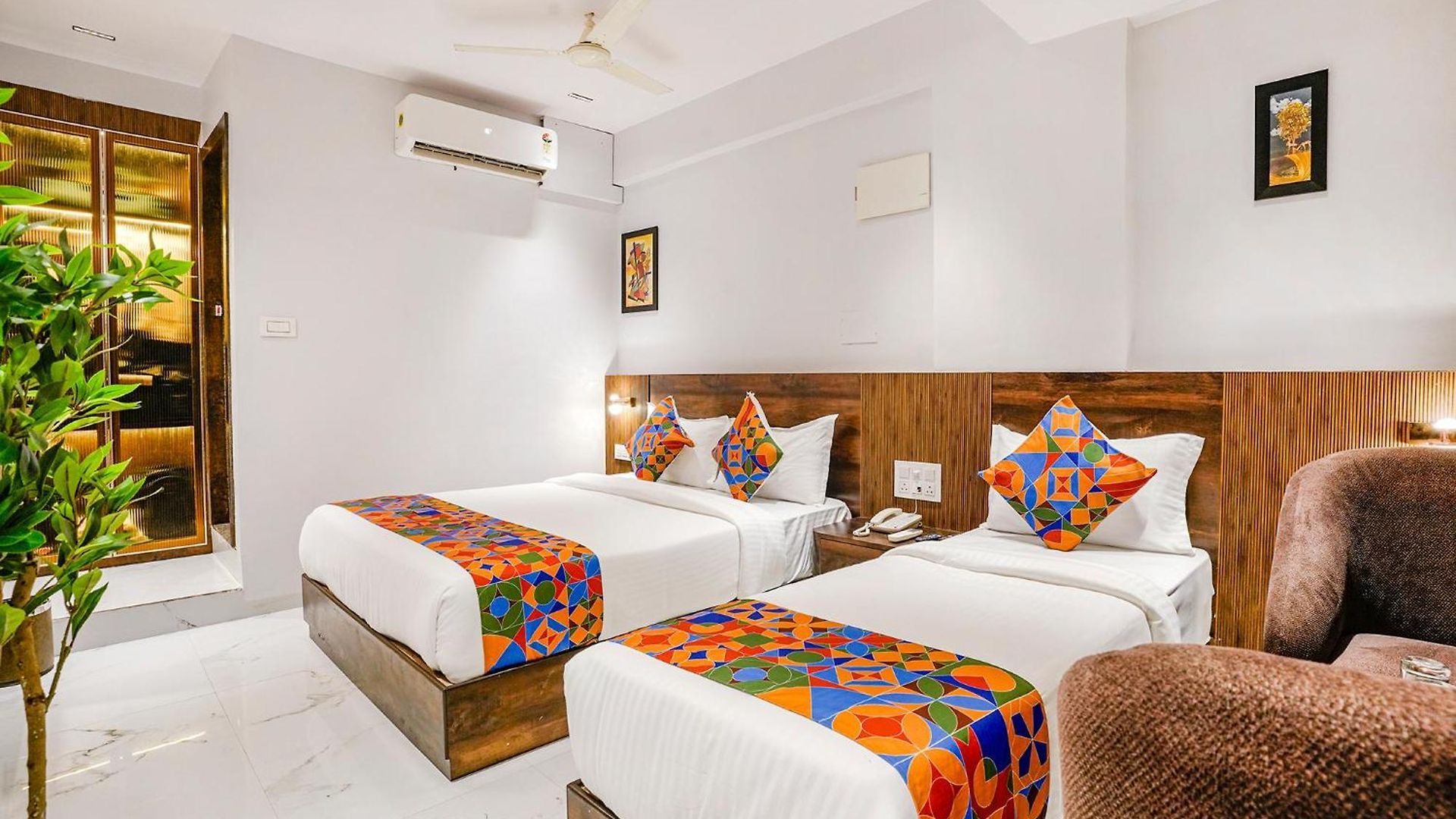 Hotel Fabhotel Peralz - Nr Boriwali Station Mumbai