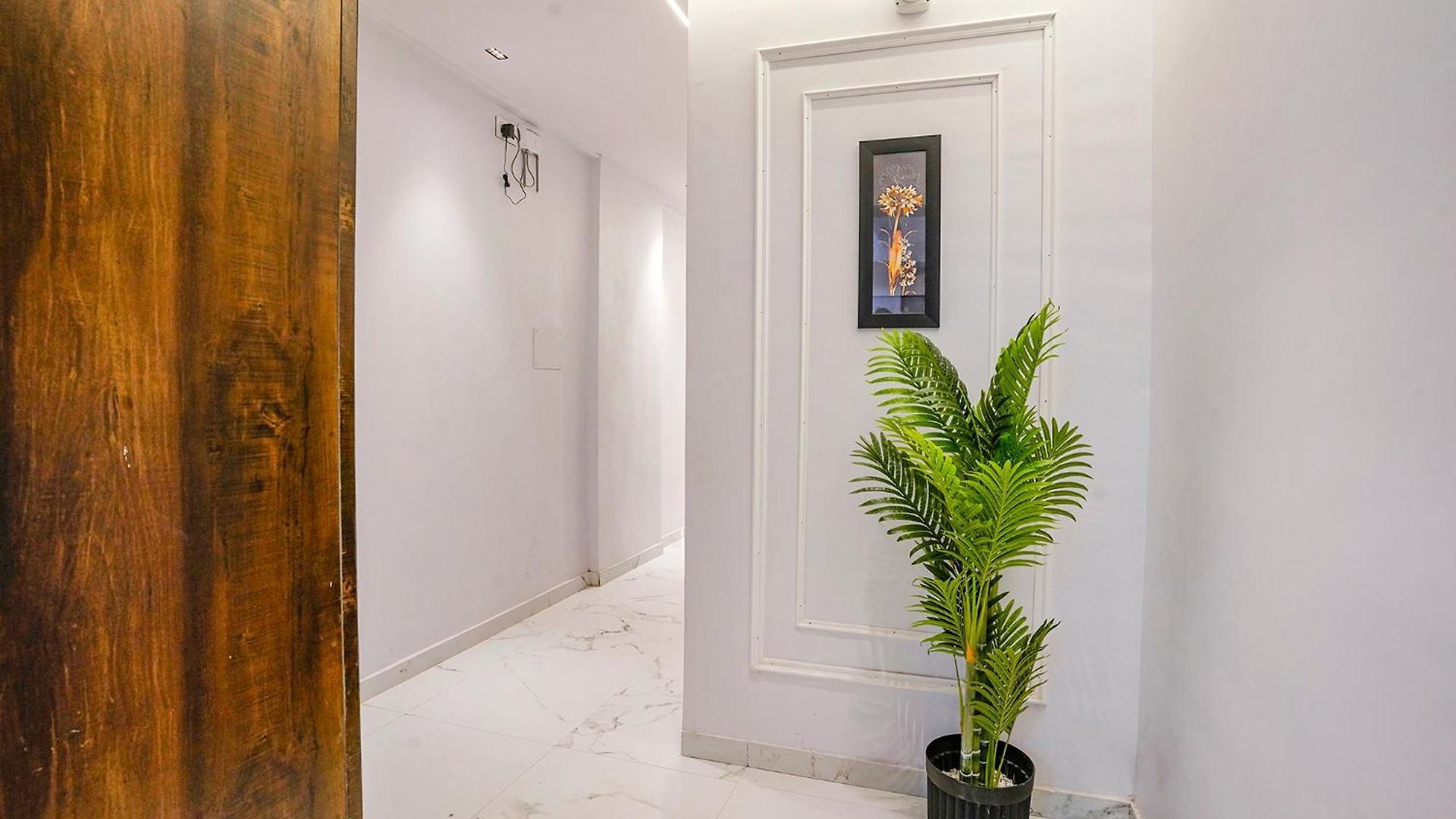 Hotel Fabhotel Peralz - Nr Boriwali Station Mumbai