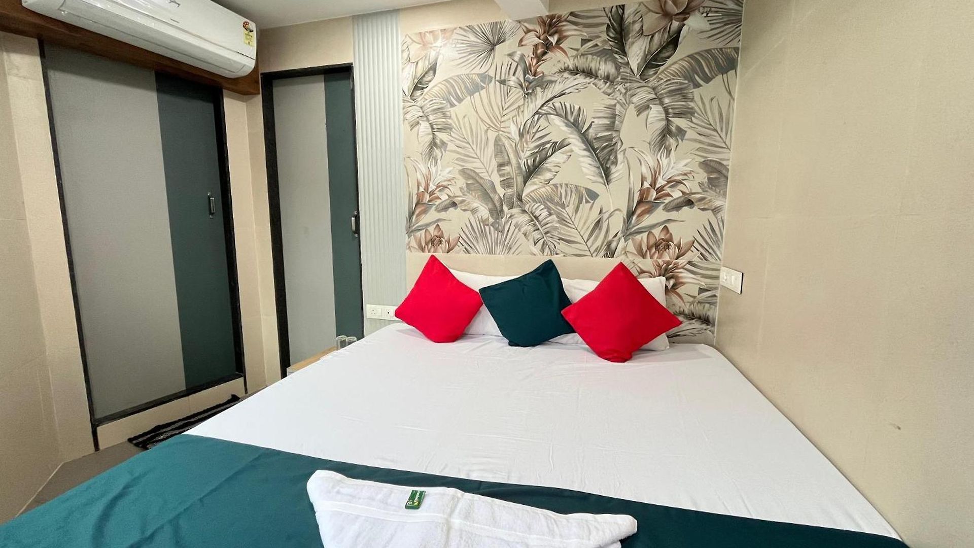 Shivalas Dormitory And Pg Hostel Mumbai