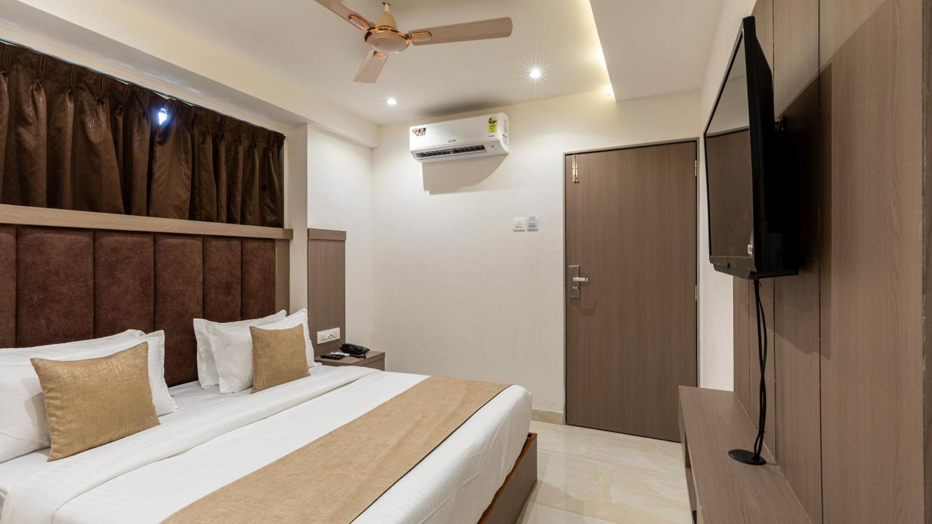 Hotel Metromax Andheri 3*