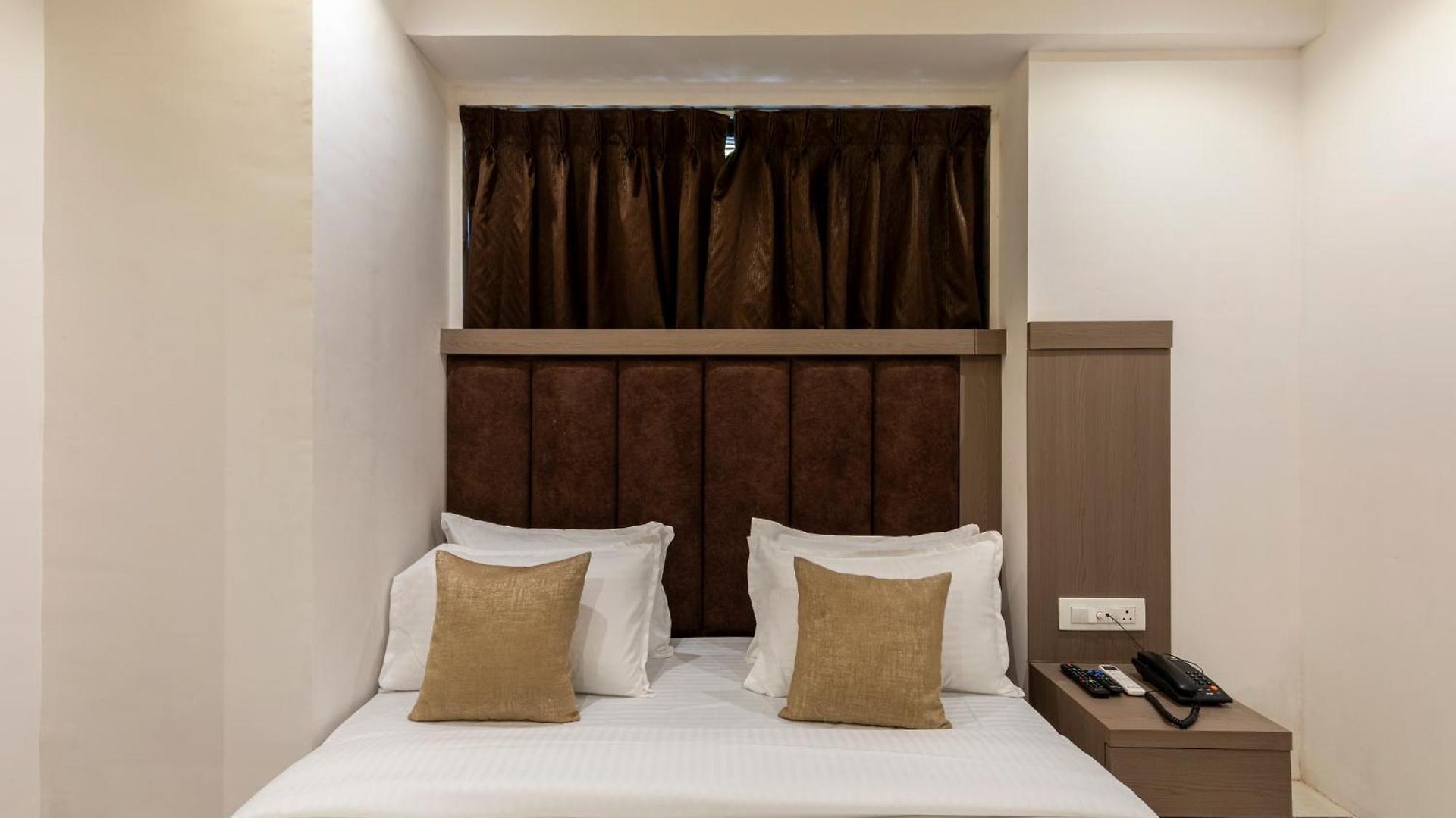 Hotel Metromax Andheri Mumbai
