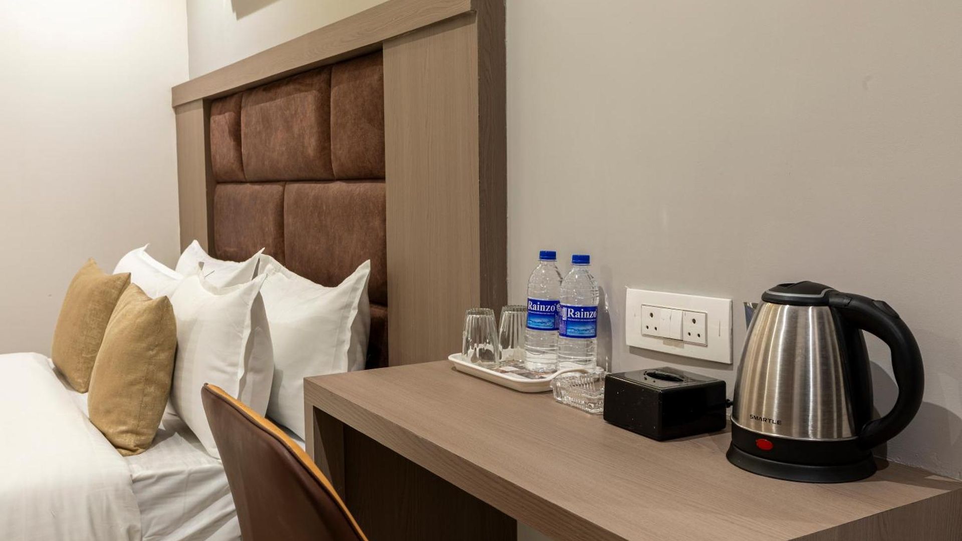 Metromax Andheri Hotel 3*