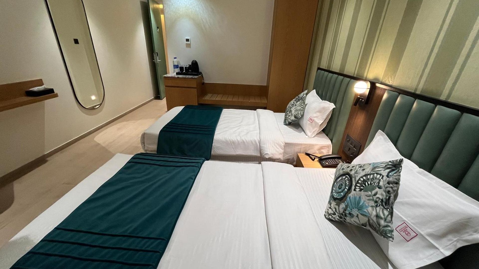 Hotel Esquire Near Bkc Mumbai