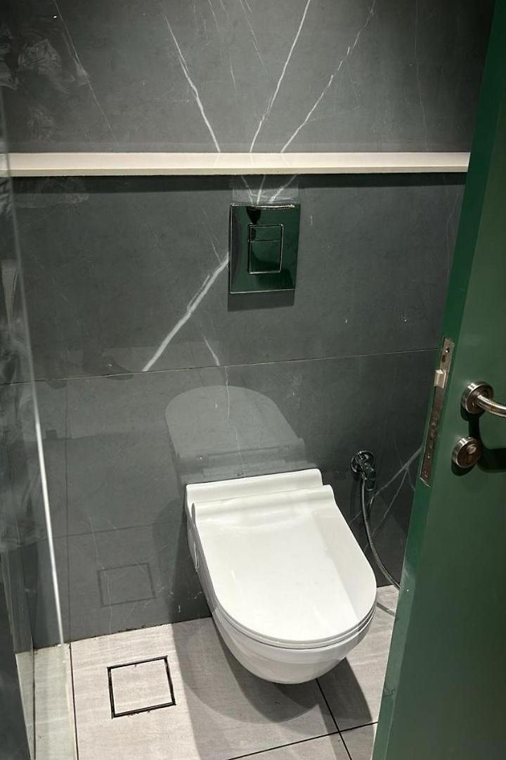 Hotel Esquire Near Bkc