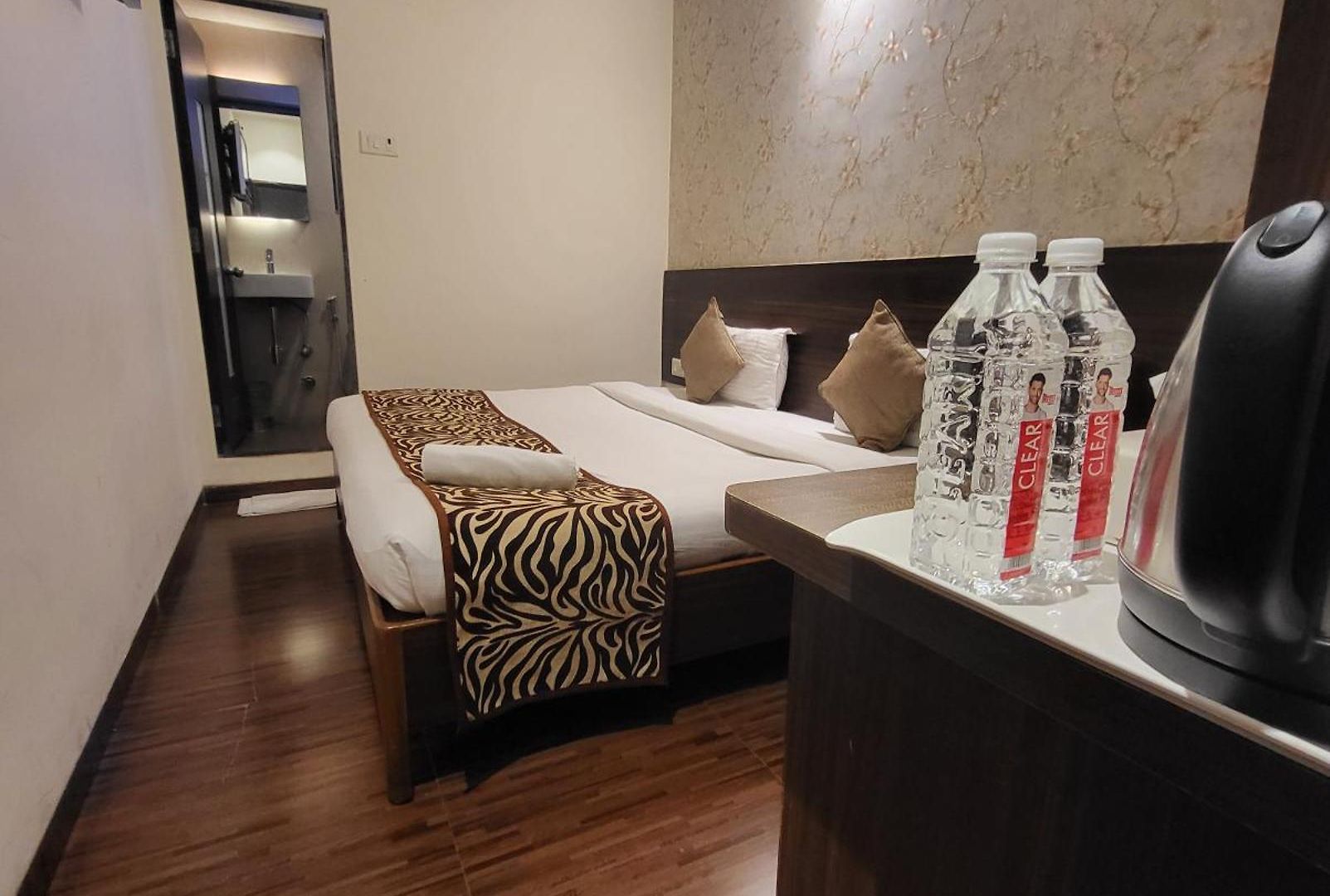 Hotel Maharana Chembur 2*