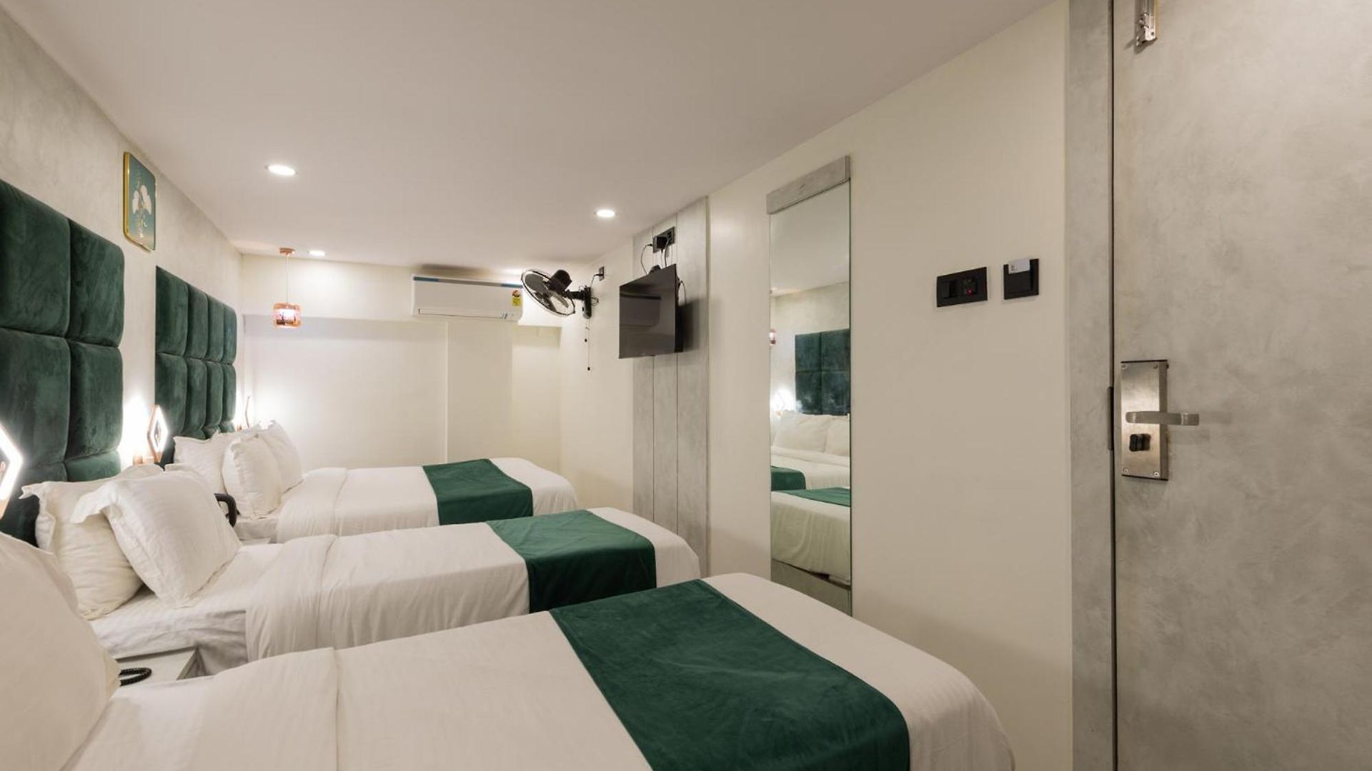 Hotel Larmont Luxury