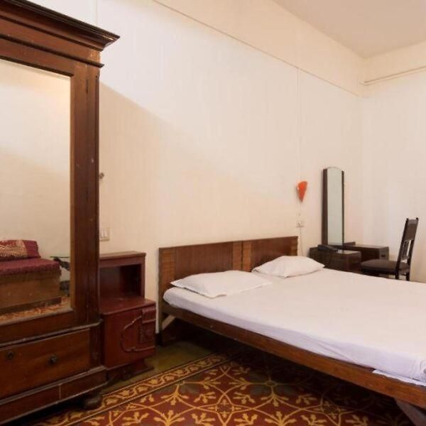 Travels Bed & Breakfast