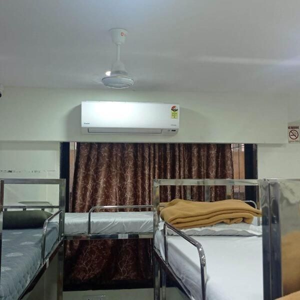 Bed & Breakfast Travels Mumbai