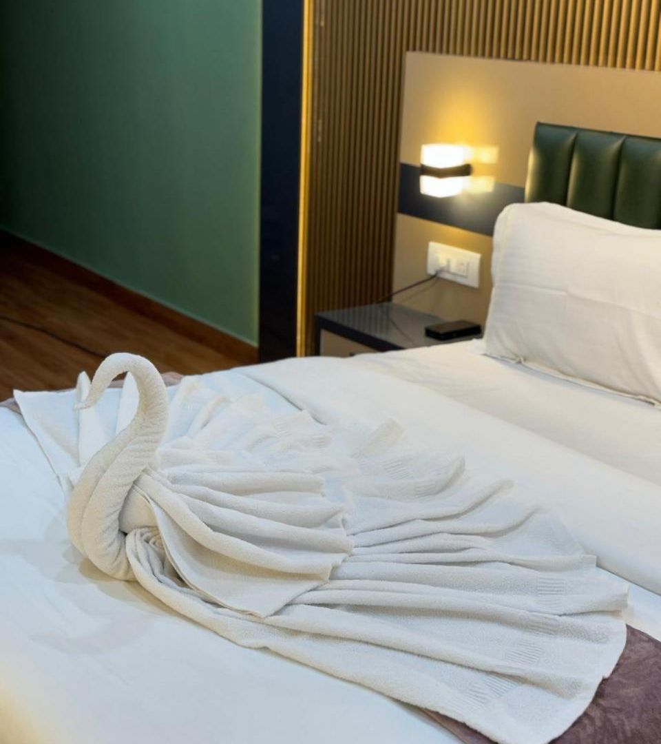 Yatri Cst Guest house