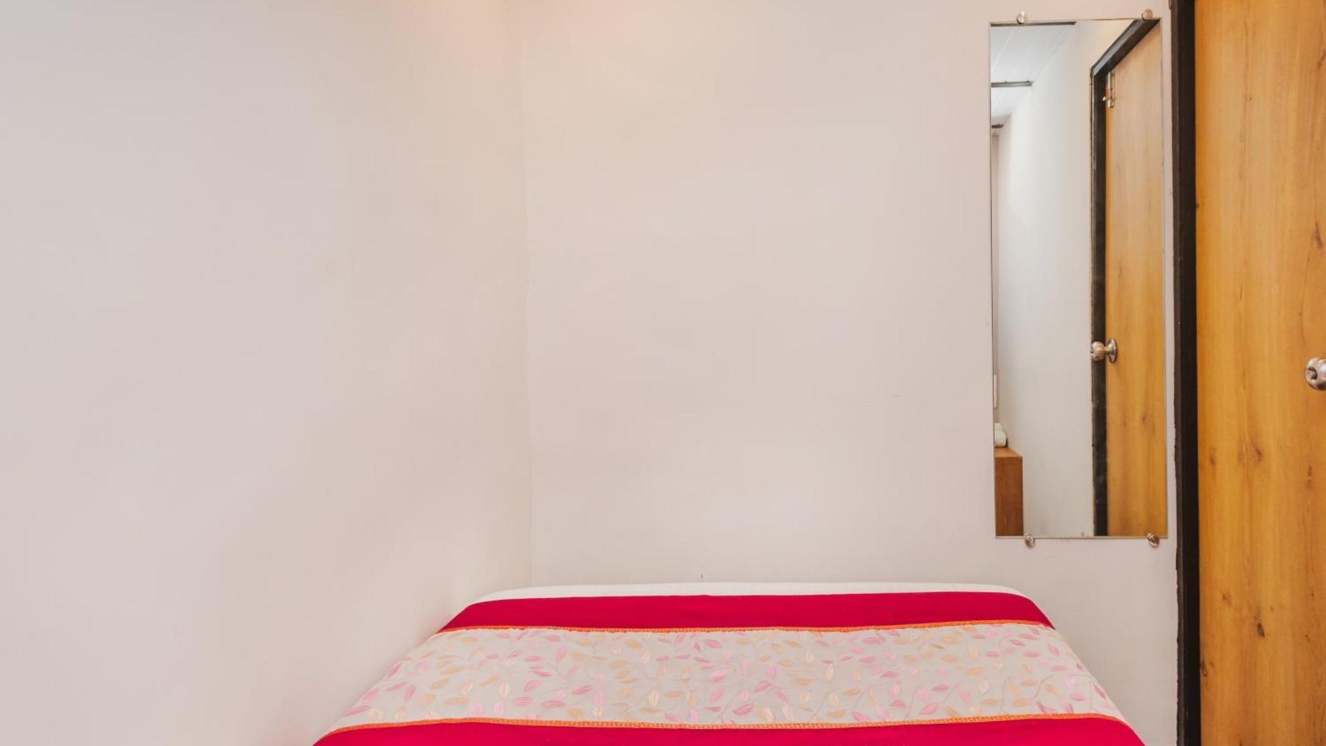 New Afra Hostel Mumbai