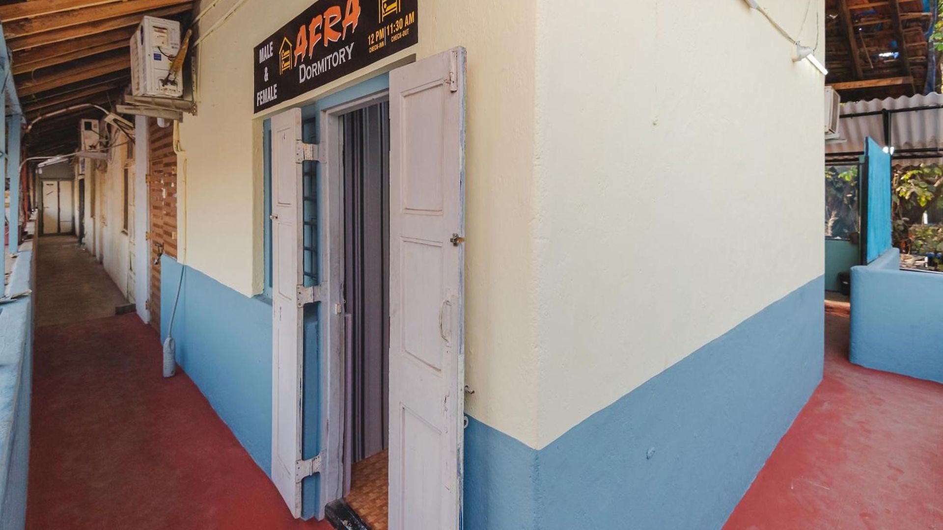 New Afra Hostel Mumbai