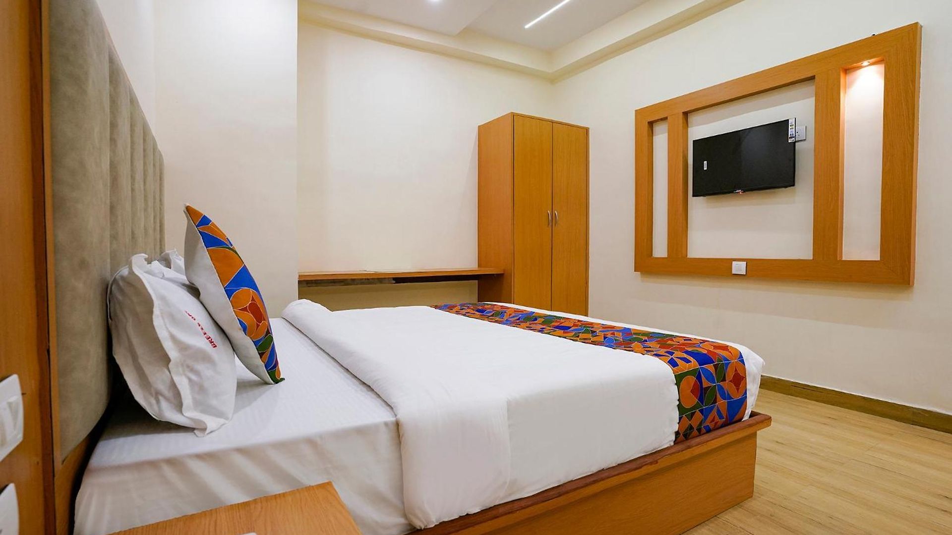 Hotel Fabhotel 7 Square - Nr Bkc Mumbai