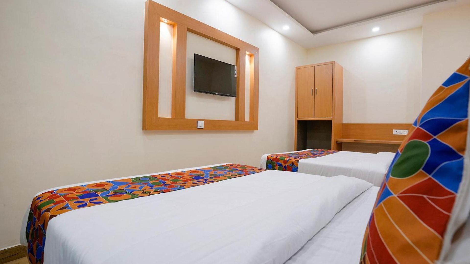 Fabhotel 7 Square - Nr Bkc Hotel 3*