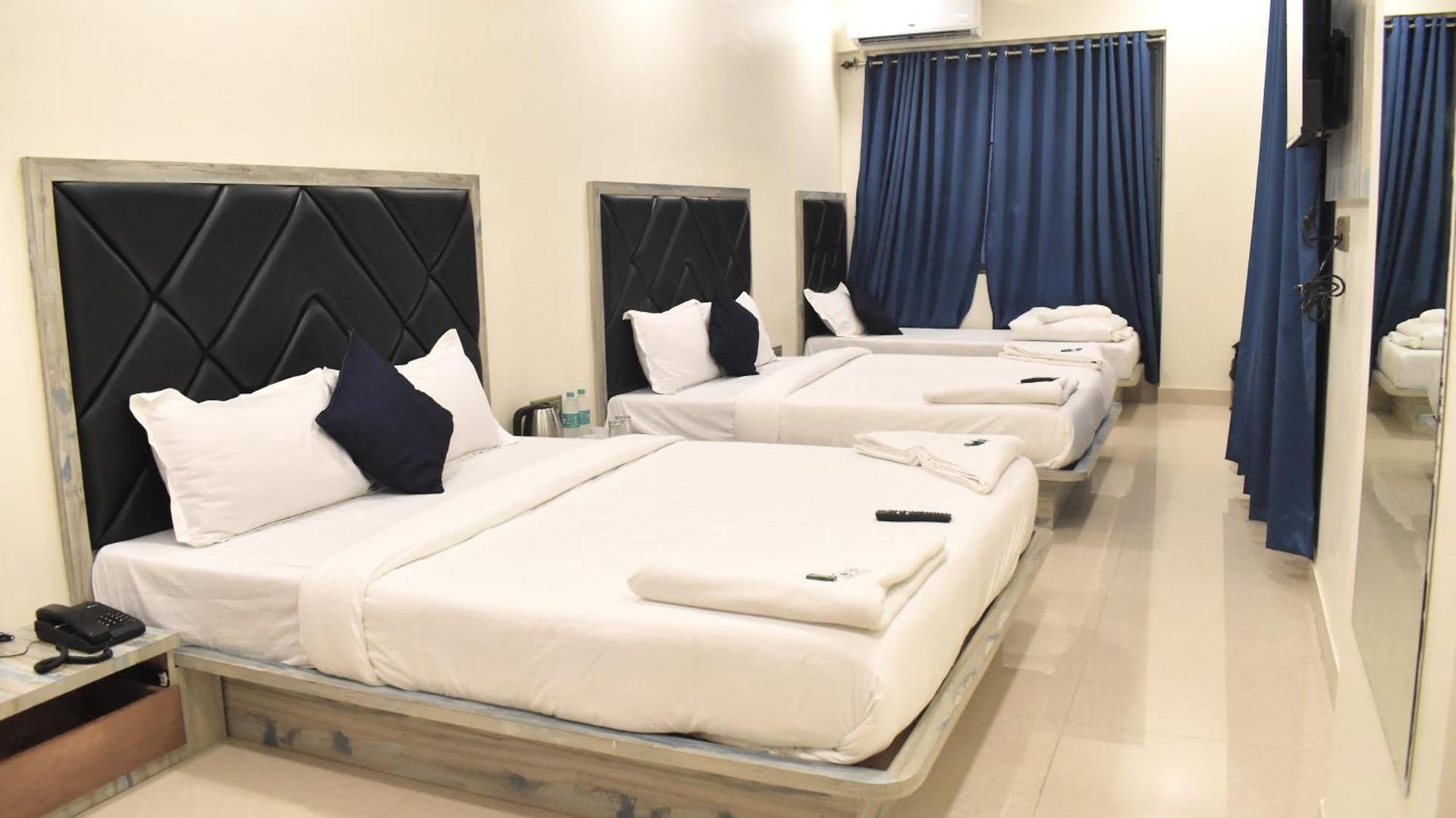 Hotel Smooth Checkin By Edition Blue 3*