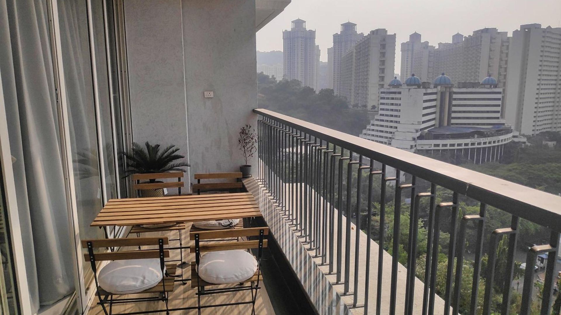 Aparthotel Premium In Hiranandani Powai By Maxxvalue - Chitranjan