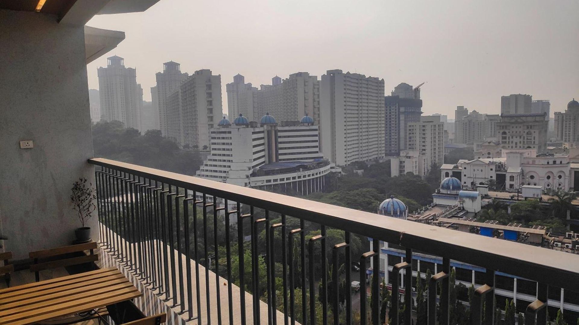 Premium In Hiranandani Powai By Maxxvalue - Chitranjan 3* Mumbai