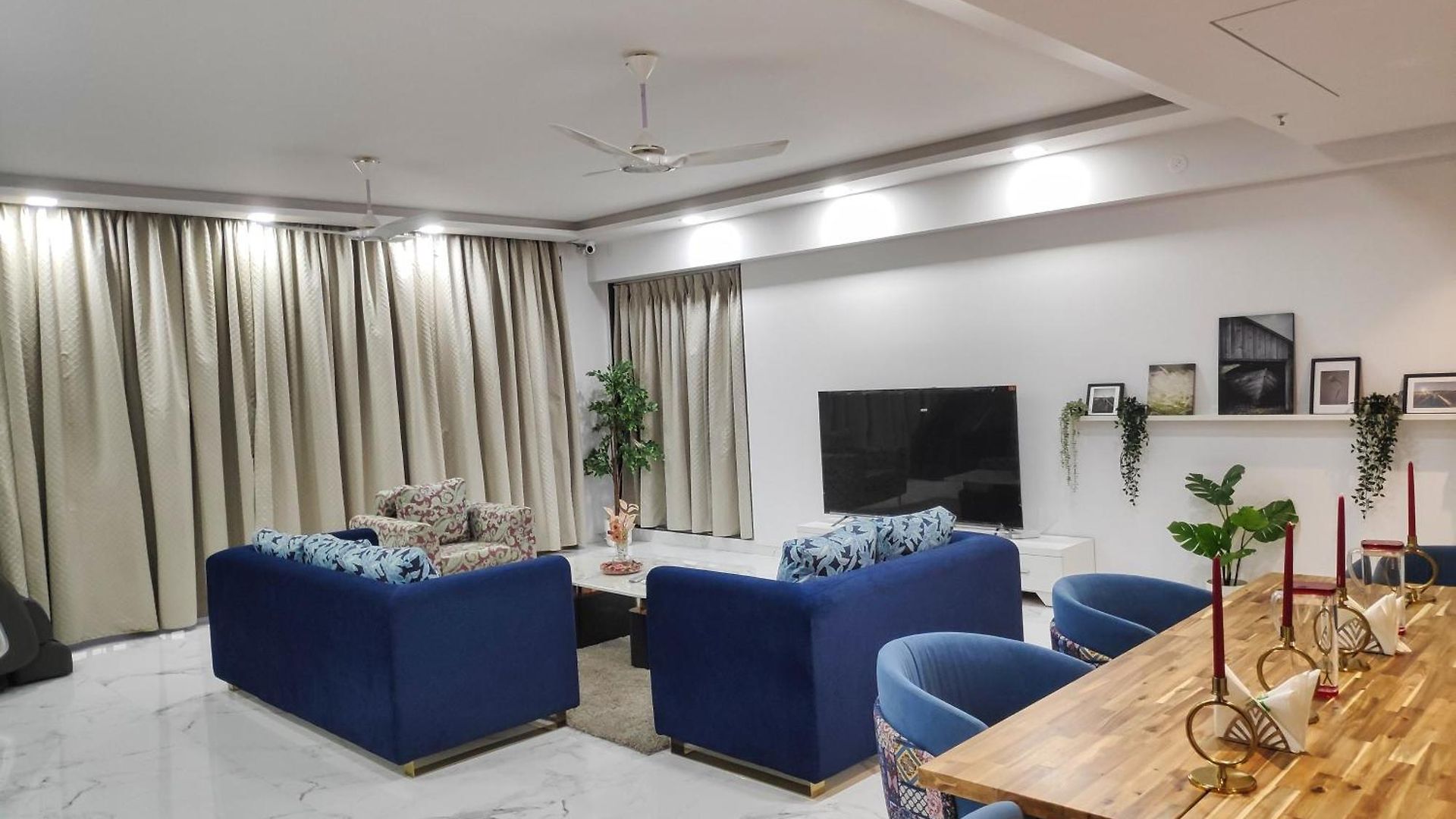 Premium In Hiranandani Powai By Maxxvalue - Chitranjan 3*