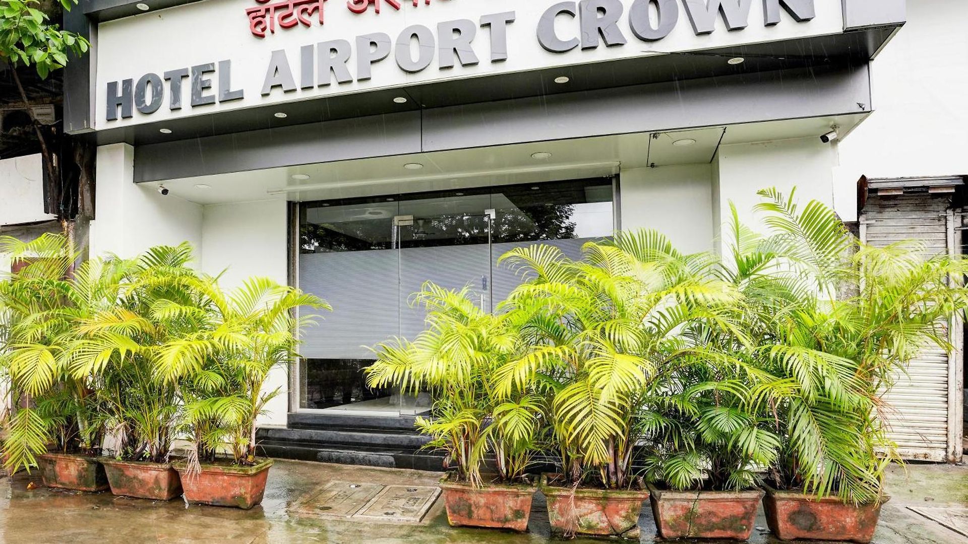 Airport Crown Andheri East, Mumbai