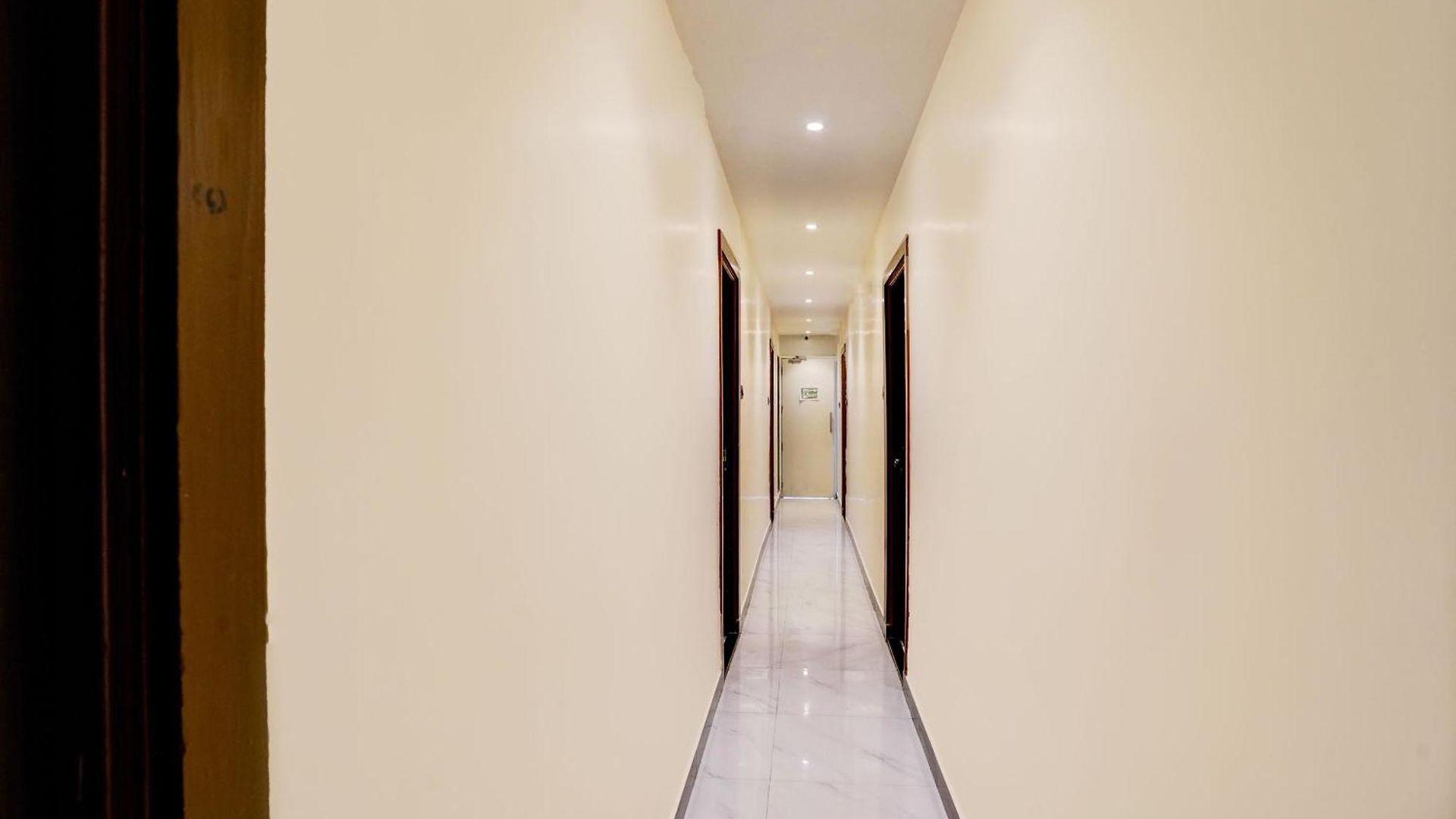 Airport Crown Andheri East,