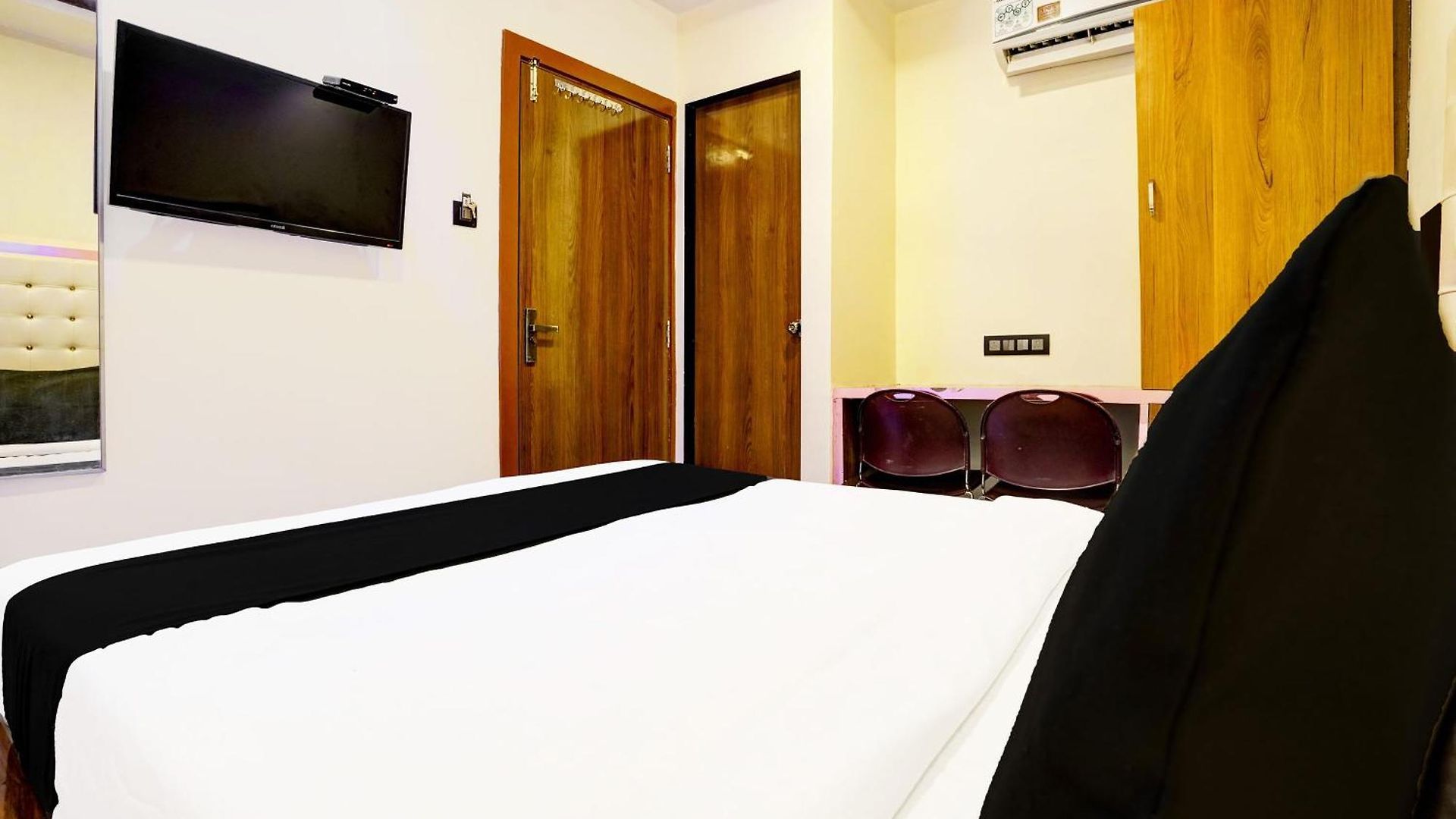 Airport Crown Andheri East, Hotel Mumbai