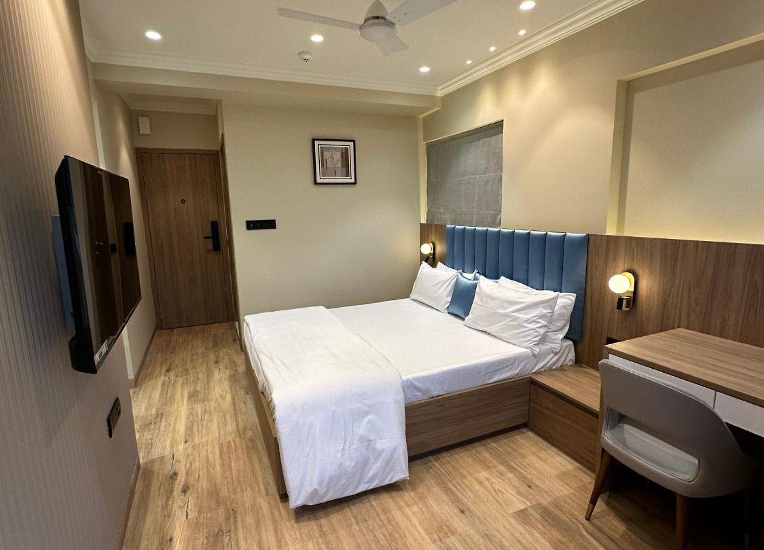Rudraya Homes - Cozy Premium Serviced Khar - Next To Bandra * Mumbai