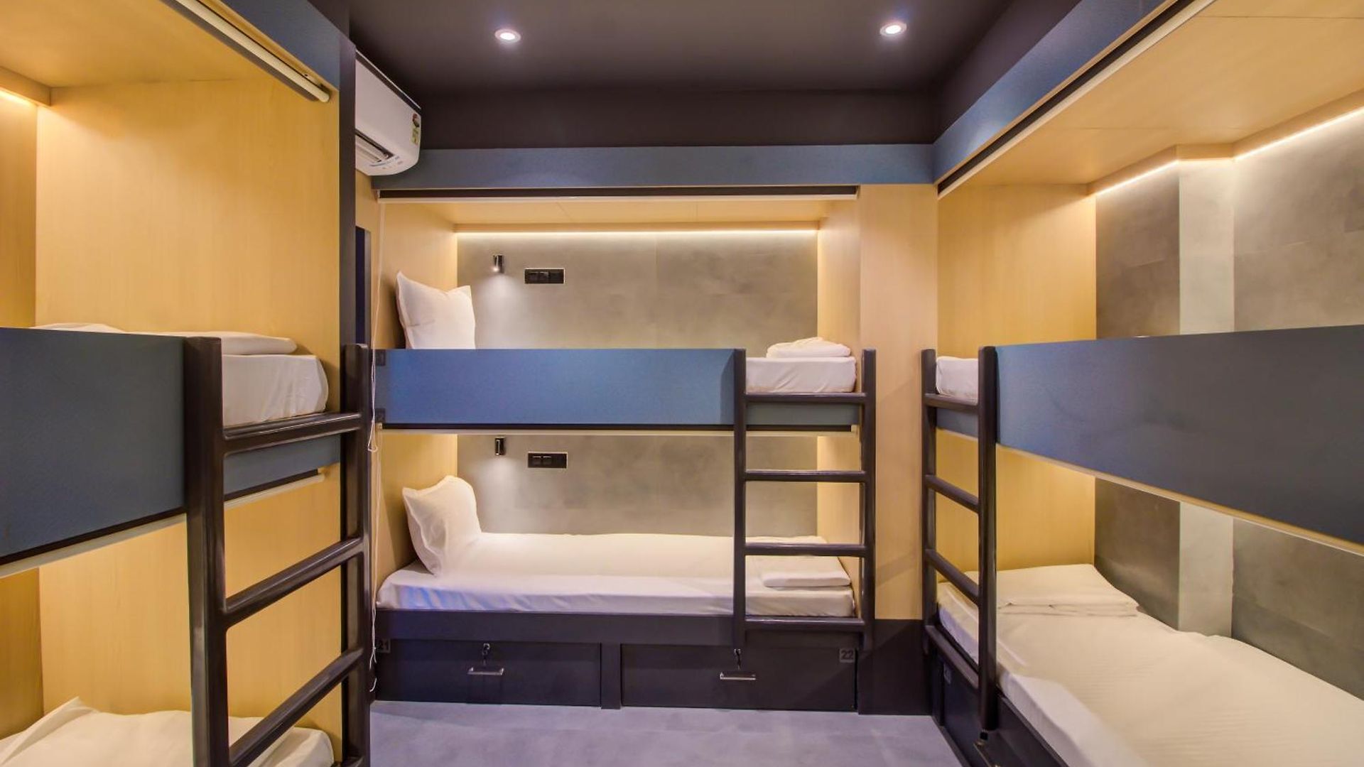 Hostel Dorms