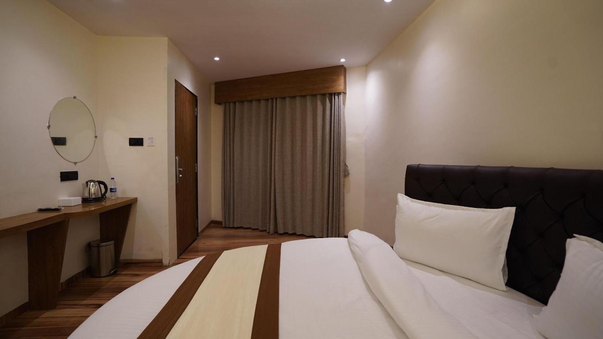 Hotel Lancaster Mumbai
