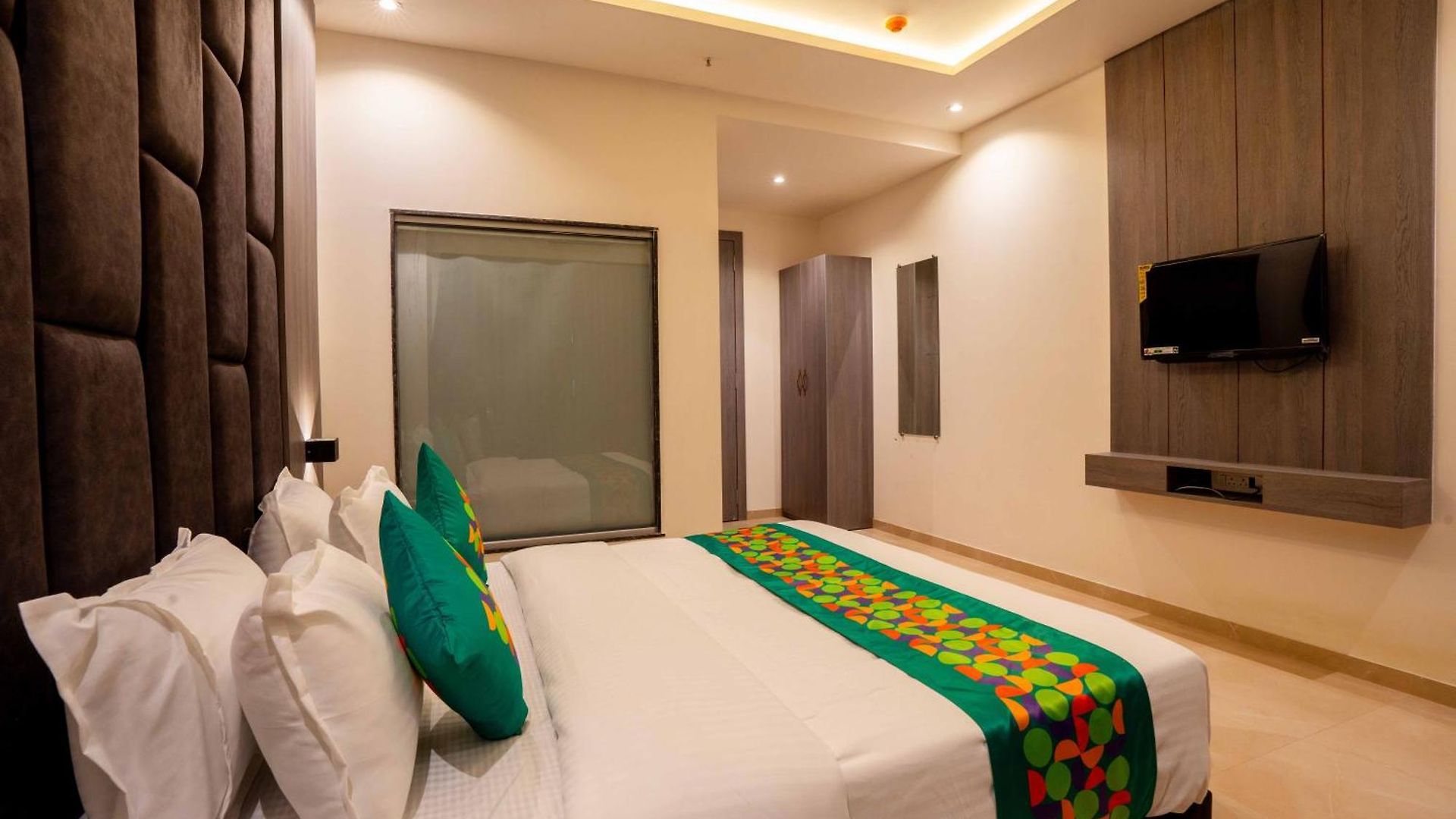 Hotel Treebo Palm Olive Mumbai