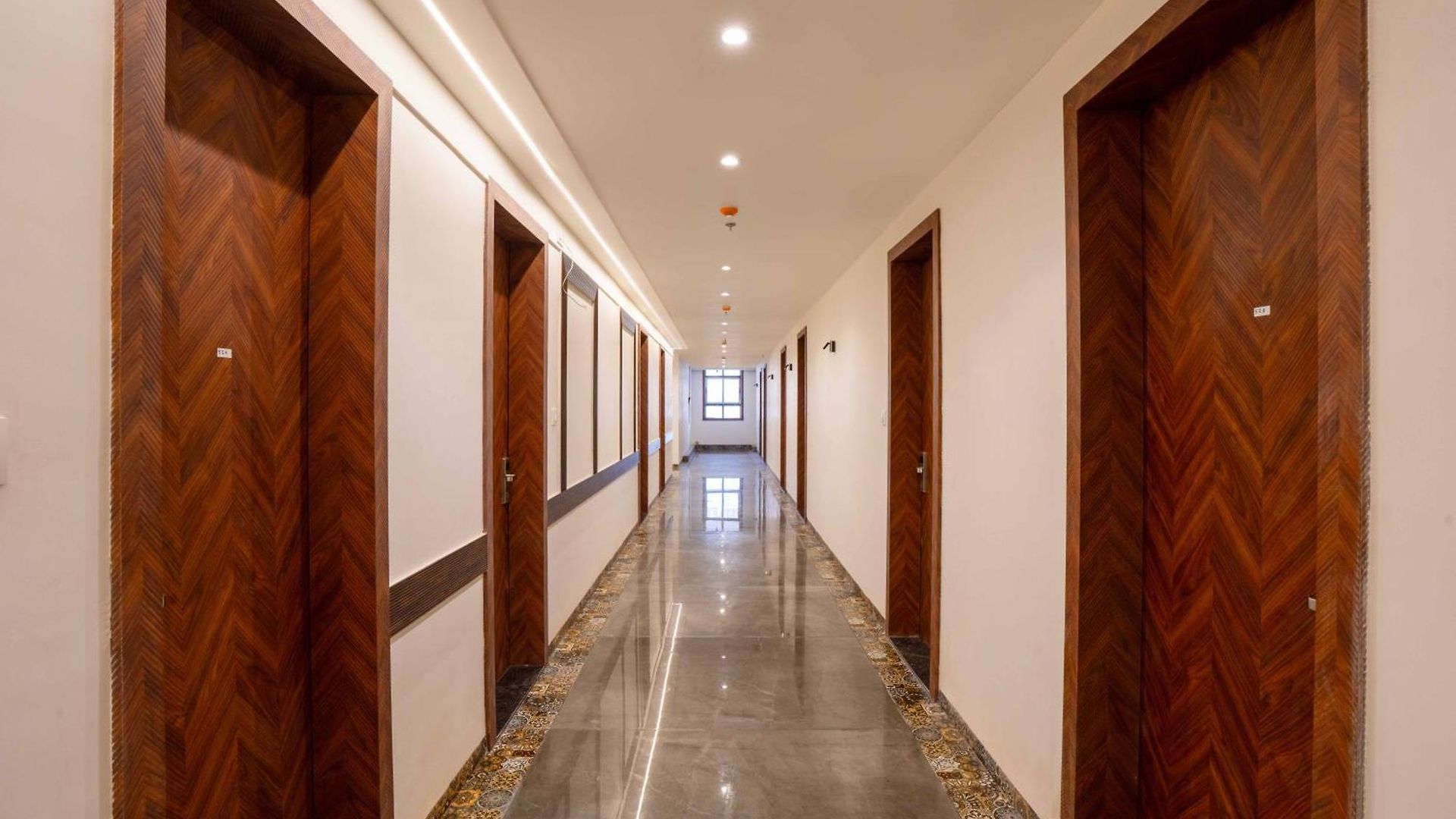 Treebo Palm Olive 3* Mumbai