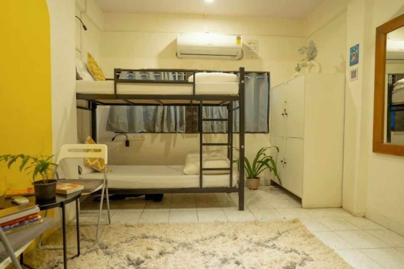 Locomo Hostel Express - Stay Work Eat Hostel *