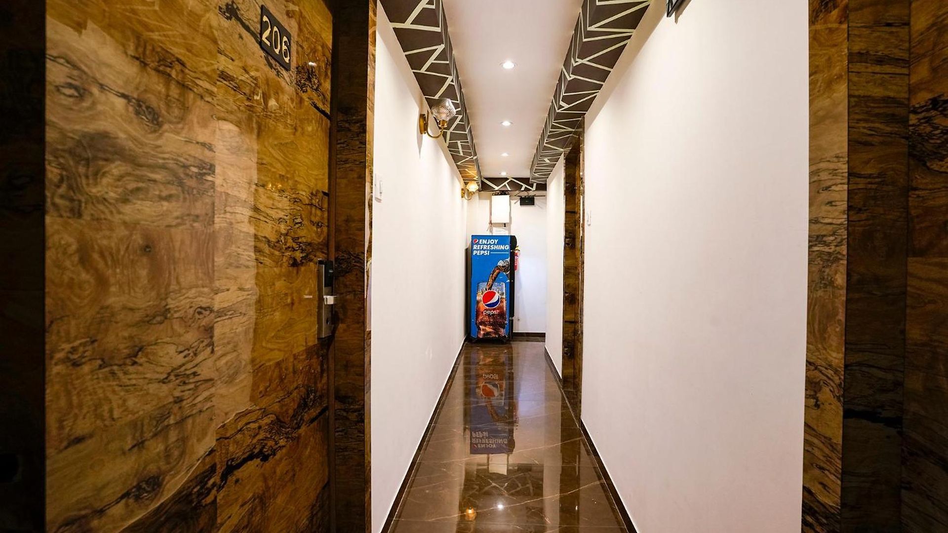 Fabhotel Atithi Residency I - Nr Bkc 3*