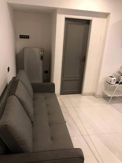 New Boutique 1 Bhk In Bandra, Off Pali Hill