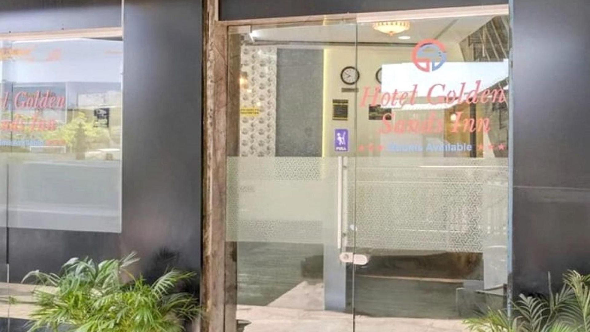 Apartment Golden Sands Near T2 International Airport *