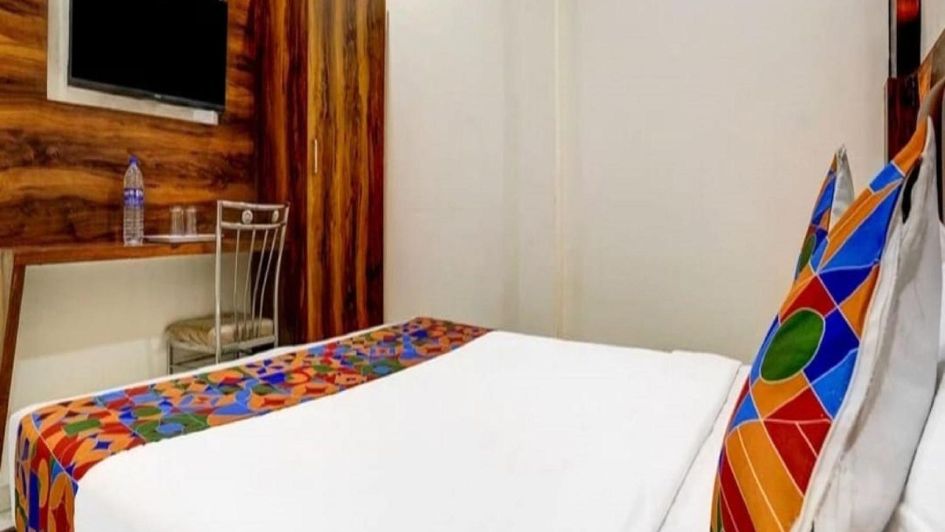 Apartment Golden Sands Near T2 International Airport *