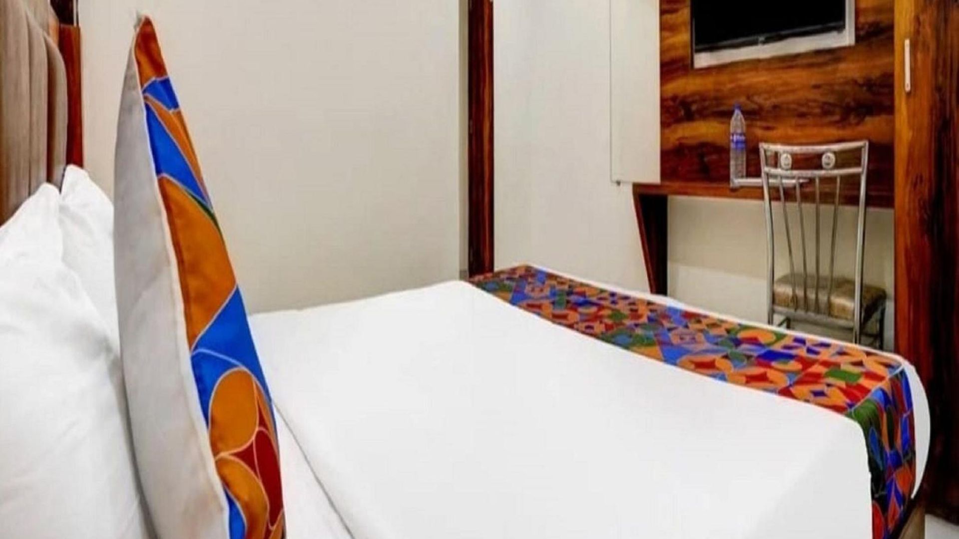 Apartment Golden Sands Near T2 International Airport *
