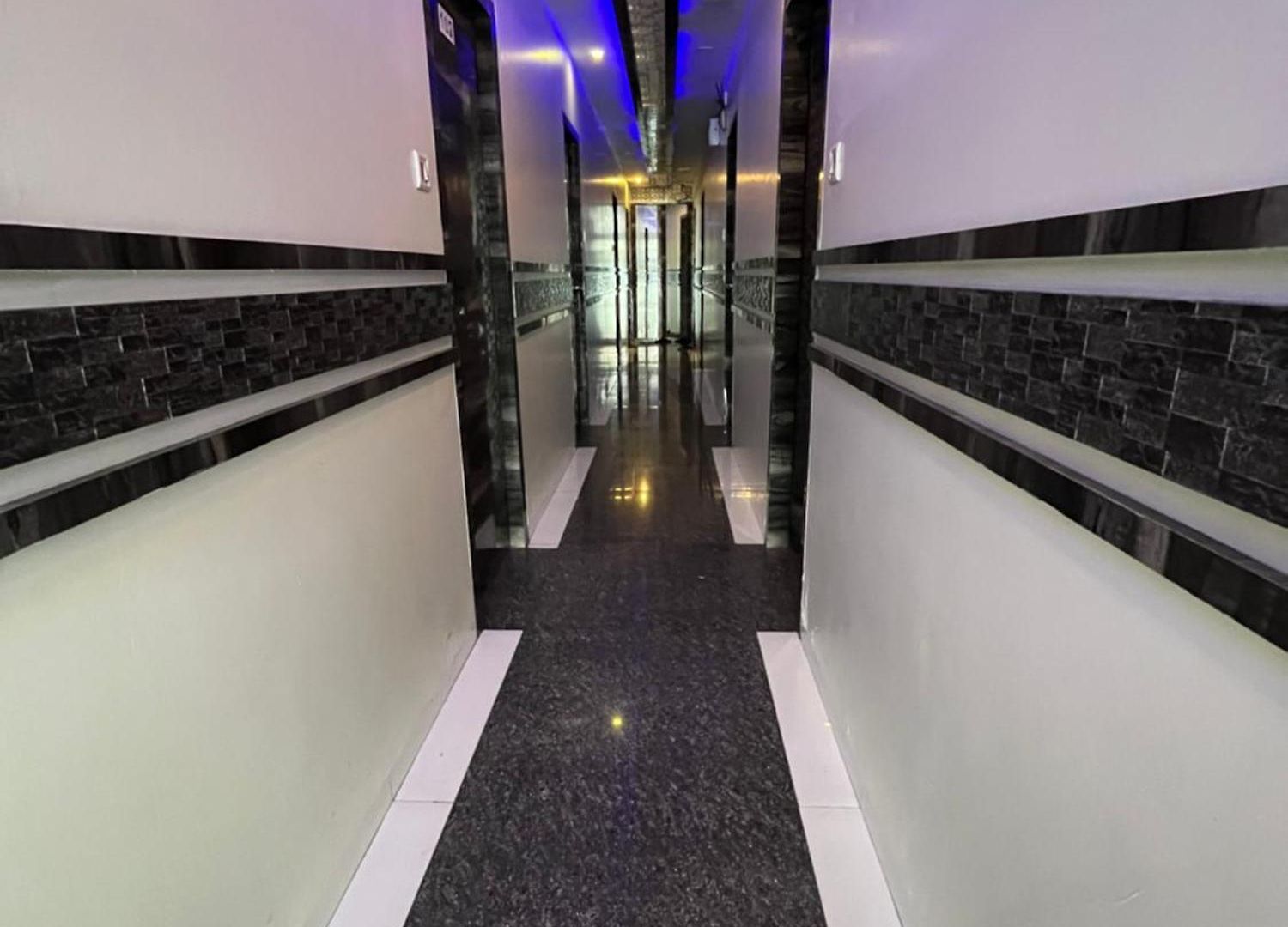 Ocean International Airport T-2 Hotel 3*
