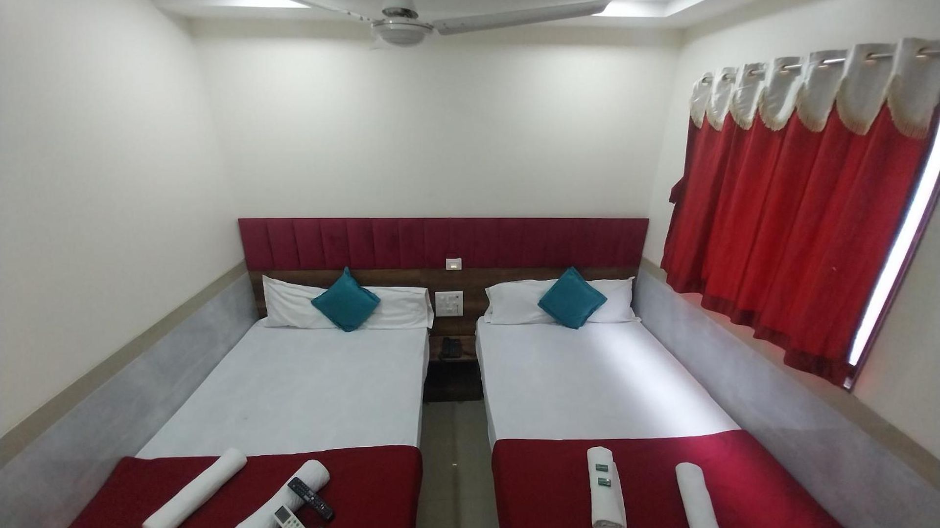 Hotel New Balaji Residency 3*