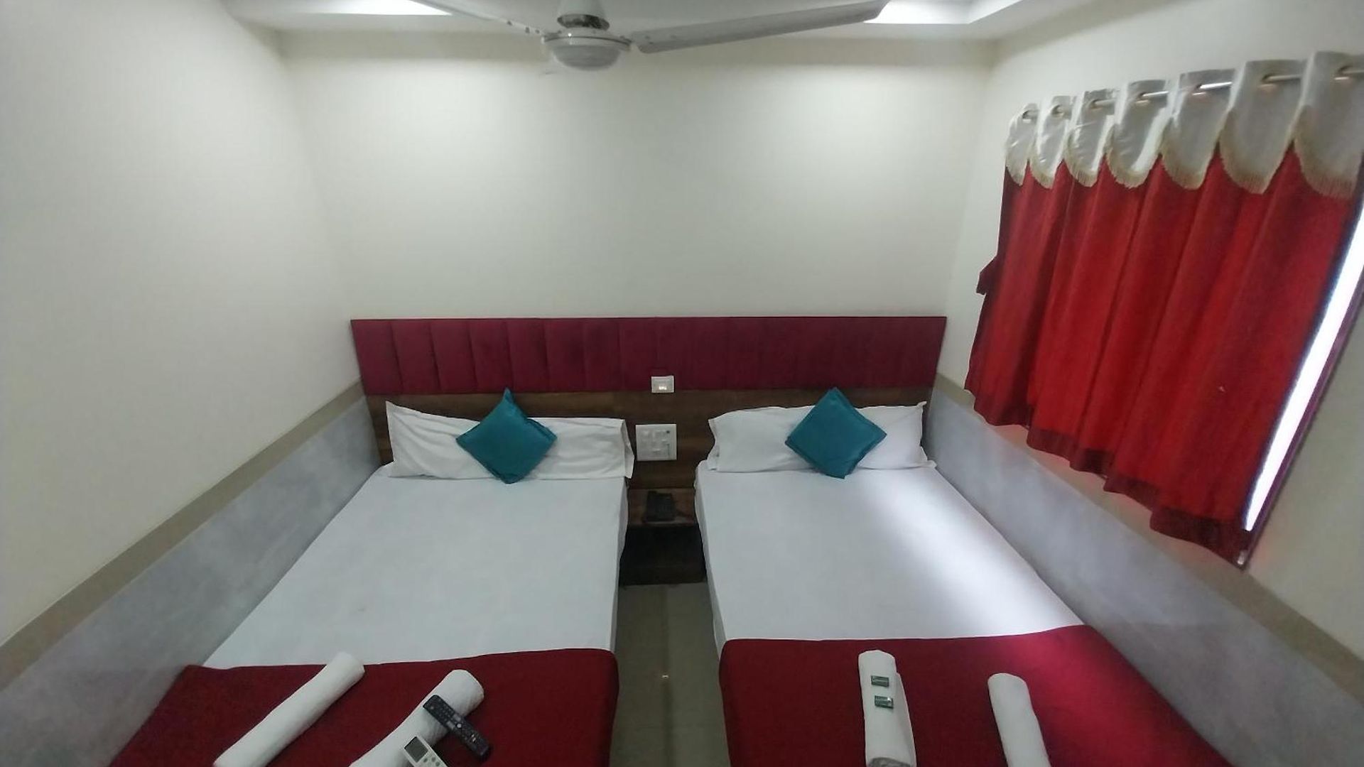 Hotel New Balaji Residency 3*