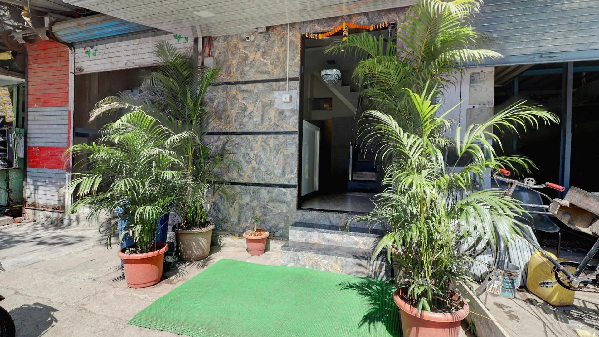 New Balaji Residency 3* Mumbai