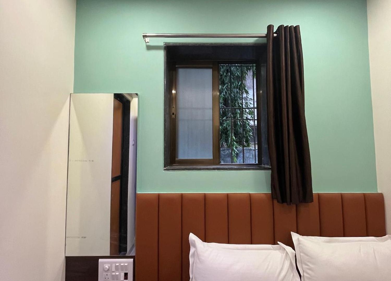 Parel Residency Hotel 3*