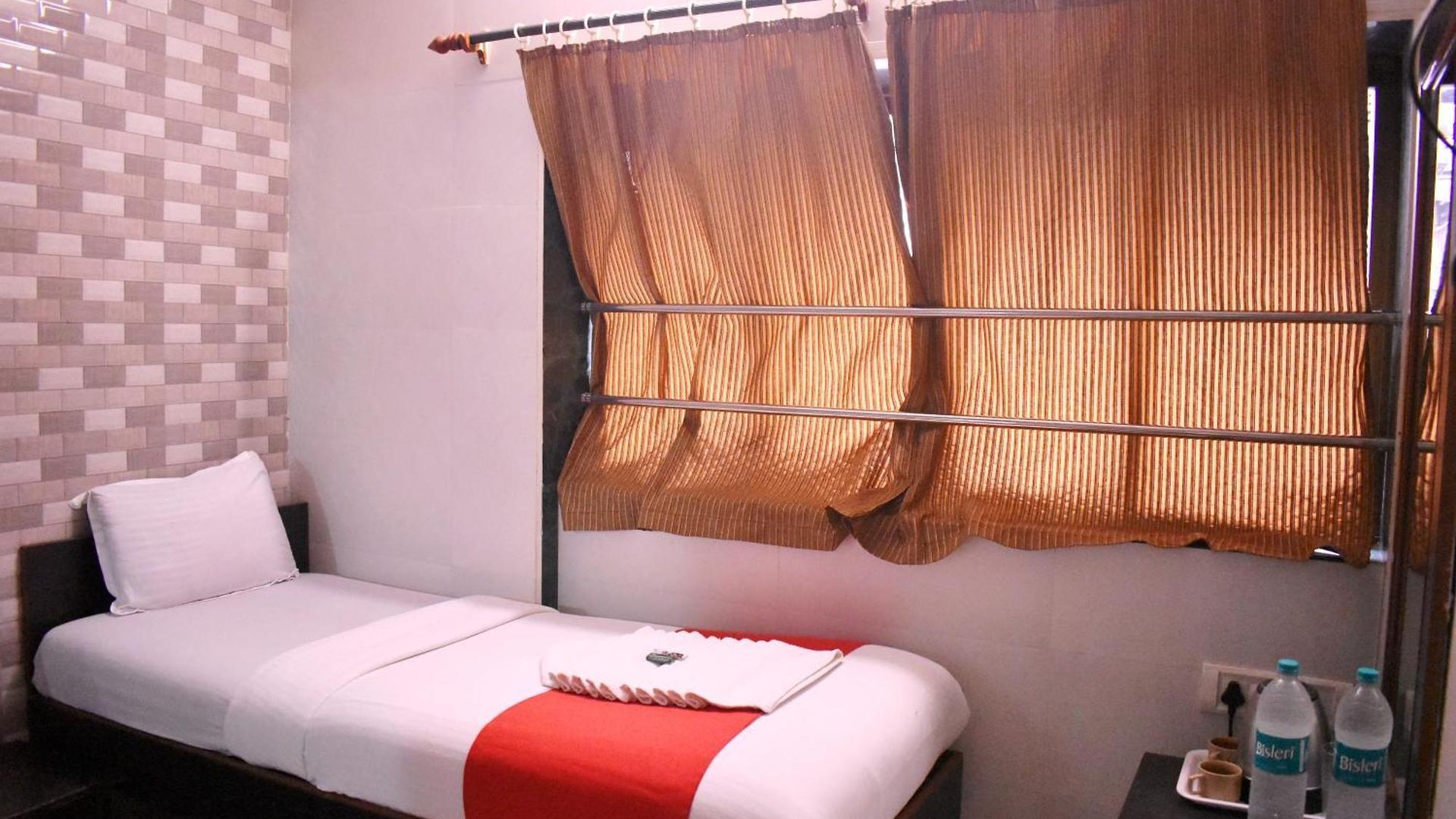 Hotel Kamal Mumbai