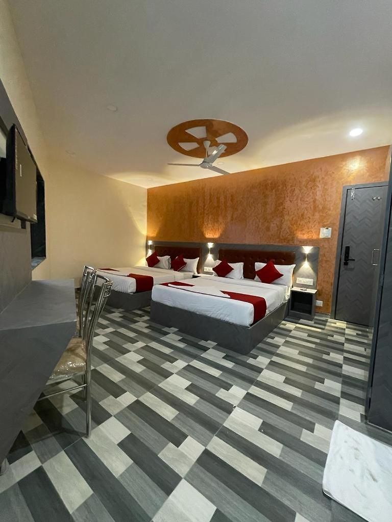 Glitz Golden Sands - Nr Asalpha Metro Station Hotel Mumbai