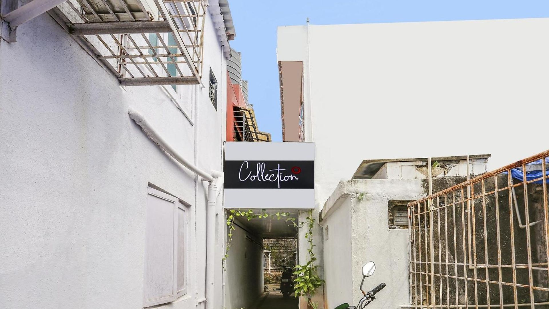 Collection O De Meridian Near Versova Beach Mumbai