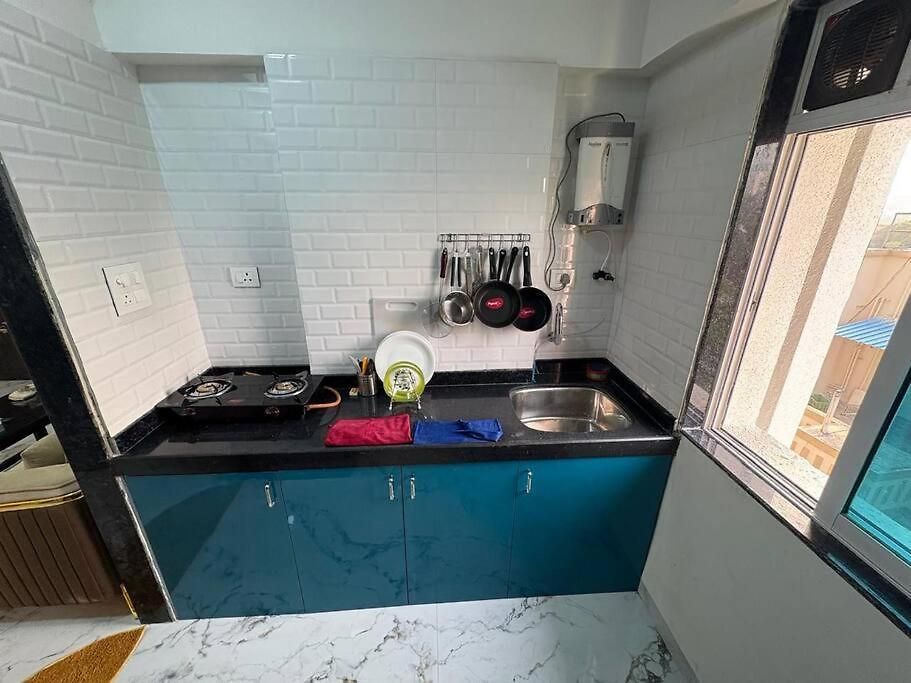 Chic - Bright 1 Bhk Close To Lilavati Hospital, Bandra West 602 *